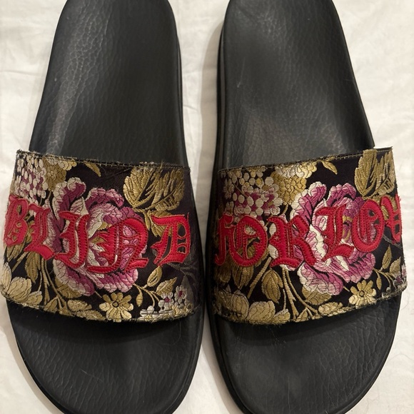GUCCI Blind For Love Embroidered Jacquard Track Pool Slides Men’s Sz 12 EUC AUTH - Picture 4 of 6